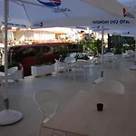 Hotel Arel 4*