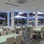 Arel Hotel 4*