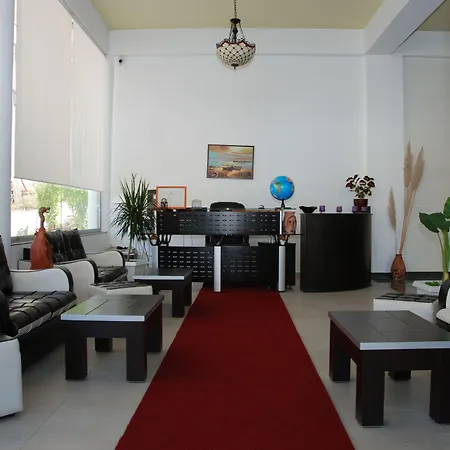 Arel فندق ساراندا