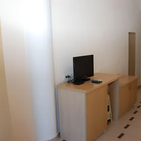 فندق Arel ساراندا