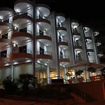 فندق Arel ساراندا