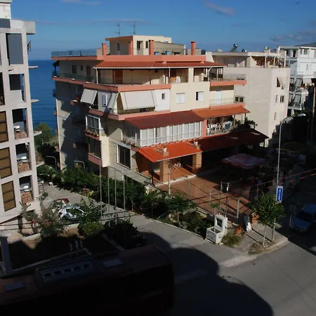 Arel Hotel 4*