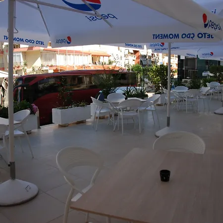 Hotel Arel 4*