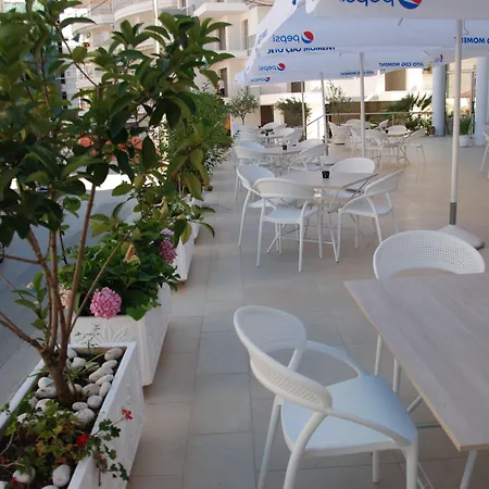 Arel Отель Саранда