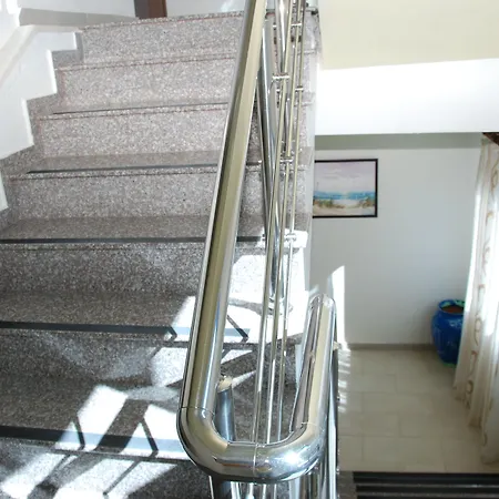 Arel 4* Sarandë